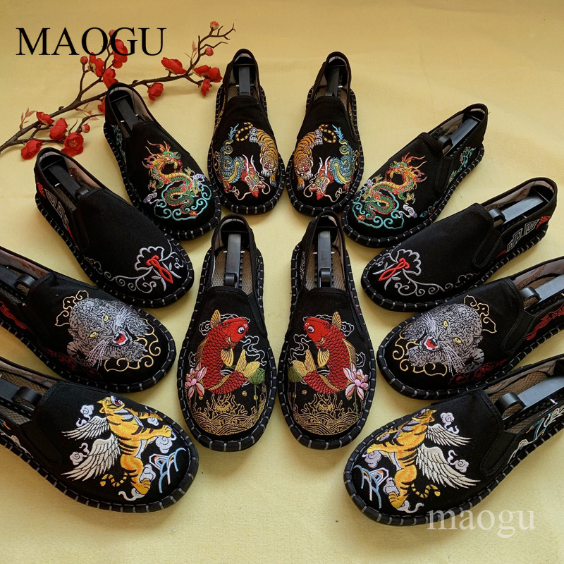 Embroidery Free Pattern - Unisex-Slipper im chinesischen Stil mit Stickerei,