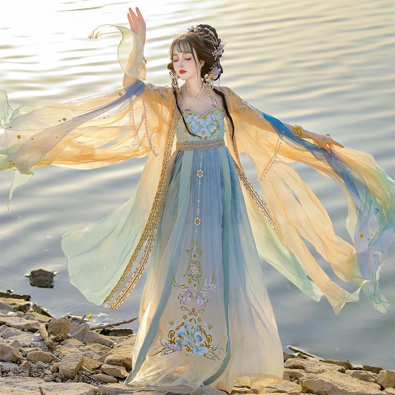 Embroidery Yellow Dress - Chinesisches Hanfu-Kleid für Frauen, Traditionelles Besticktes