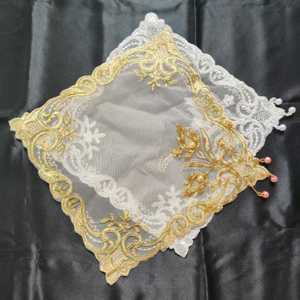 Goldene Rosen-Stickerei Tischs – Embroidery Room Bewertung und Preis
