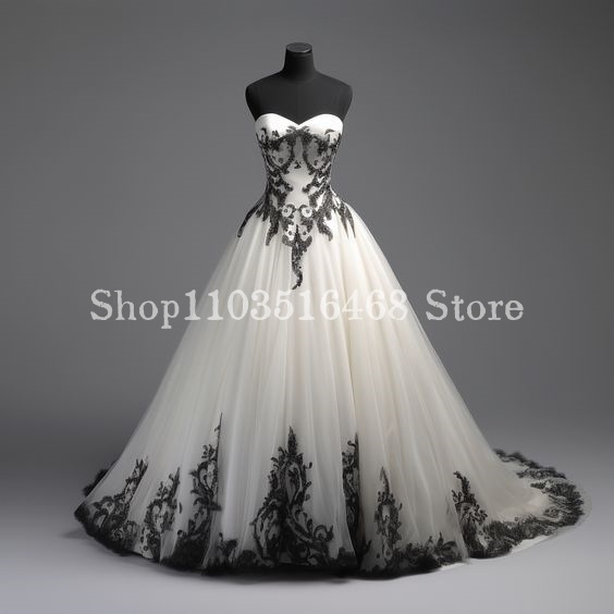 Schwarz-weißes gotisches besti – Embroidery White Dress Bewertung und Preis