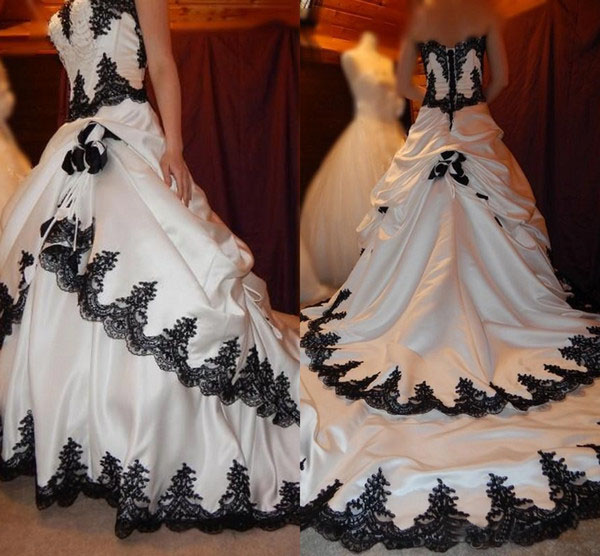 Vintage-Hochzeitskleid im Goth – Embroidery White Dress Bewertung und Preis